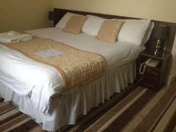 Waverley 3*